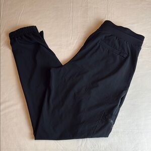 Athleta Women's Black Go Far Travel Jogger Pants Size 0